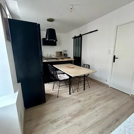 Champi Apartment *